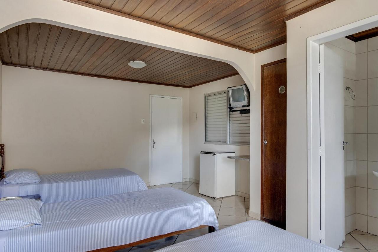 Hotel Estrela Do Vale Ипатинга Экстерьер фото