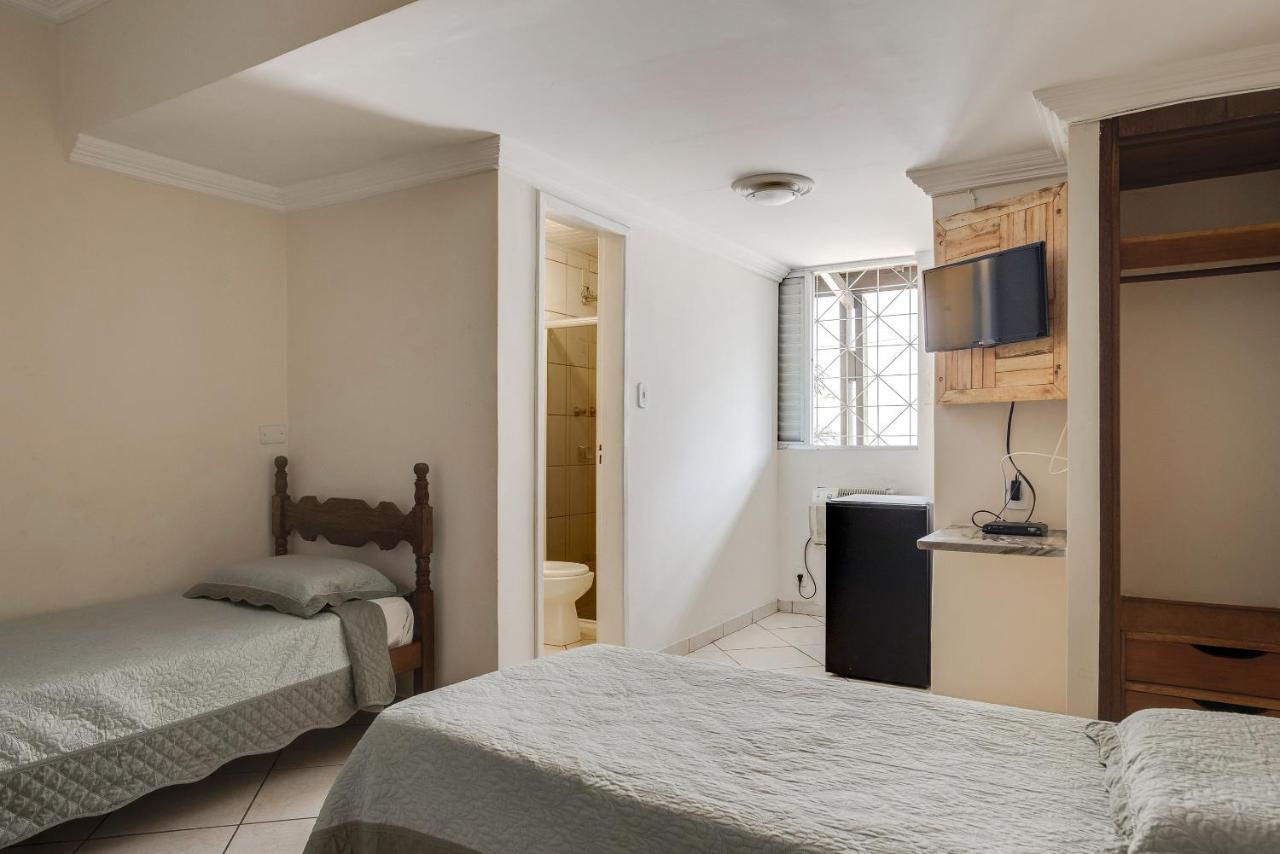 Hotel Estrela Do Vale Ипатинга Экстерьер фото